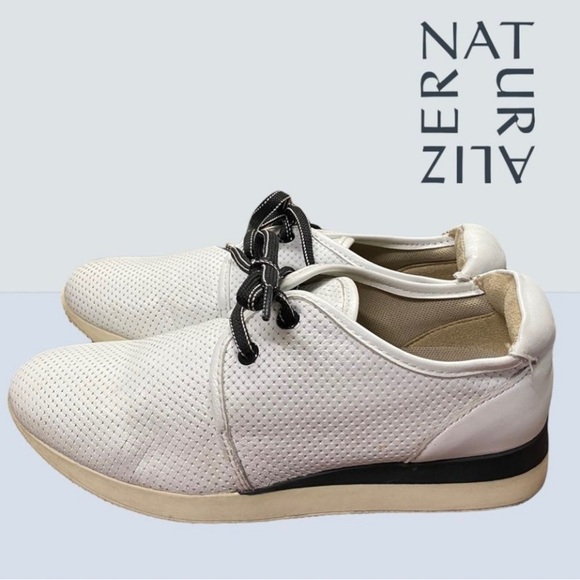 Naturalizer Perforated White Leather‎ Sneakers size 12 M - Picture 2 of 9